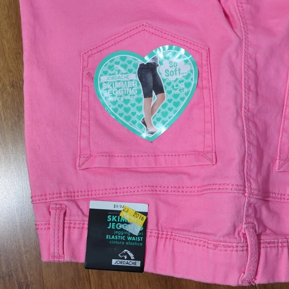 Jordache Pink Skimmer Capri Jeggings - Picture 5 of 9